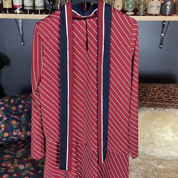 Who What Wear NWT merlot white navy striped asymmetrical hem long sleeve dress - Picture 4 of 16